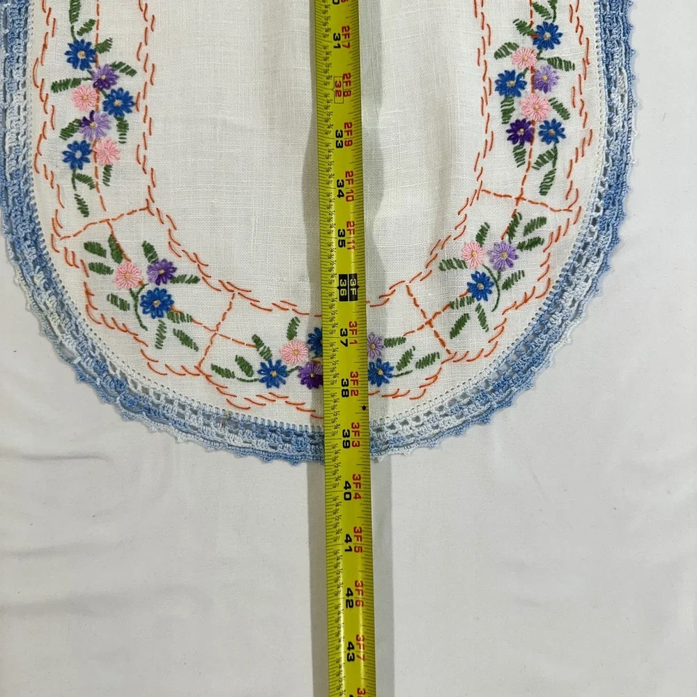 Vintage Linen Table Runner Floral Hand Embroidered Crochet Lace Trim 40x13 White